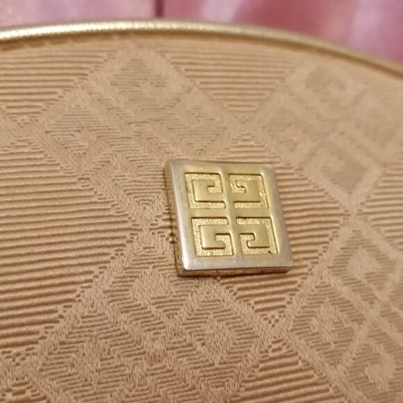 Set of 2 Vintage Givenchy Travel/Cosmetics Bags - Picture 9 of 15